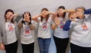 Insegnanti della scuola dell'infanzia nella giornata internazionale contro la violenza sulle donne