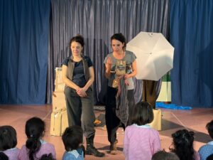 Rappresentazione teatrale per i bambini della scuola dell'Infanzia Sanniti.