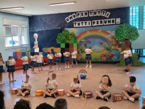 Saggio finale dei bambini della scuola dell'infanzia del plesso Meucci.