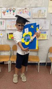 Saluto alla scuola dell'infanzia dei bambini del plesso Sanniti.